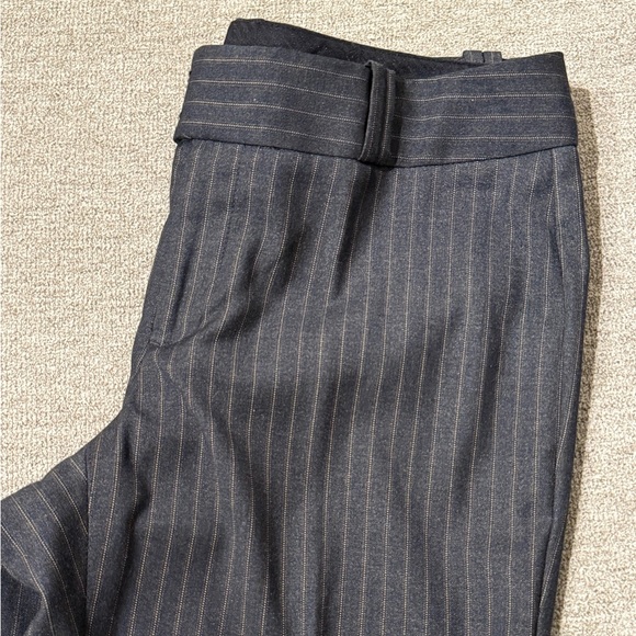Banana Republic Martin Fit Grey Pants (Size 6) - Picture 3 of 10